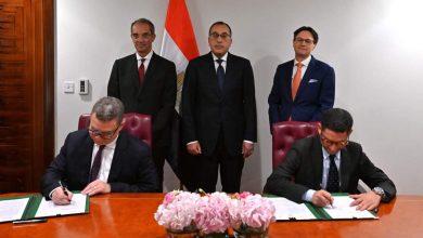 Photo of رئيس الوزراء يشهد توقيع اتفاقية بين “إيتيدا” و”شبكة المشرق العالمية” الإماراتية
